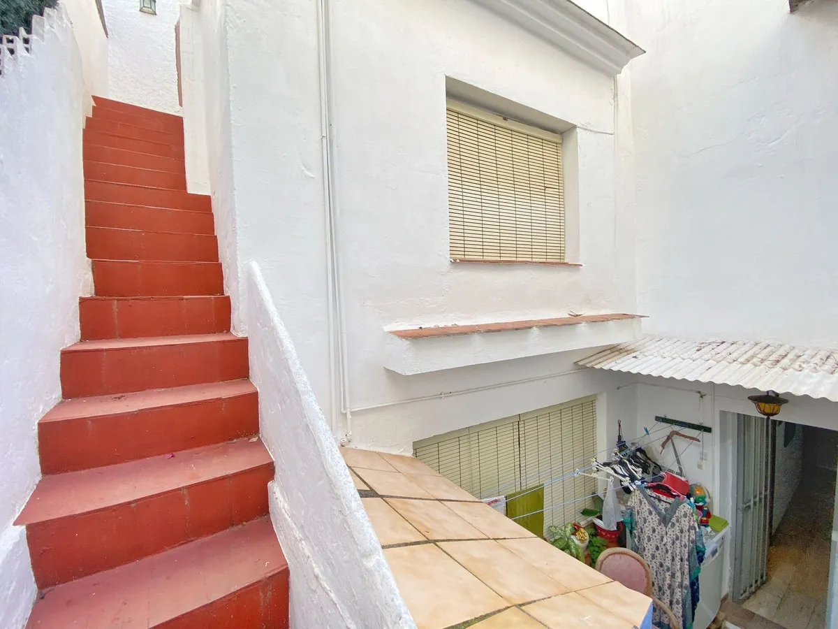 24c1044f-8041-4e12-87e9-3a4622668323