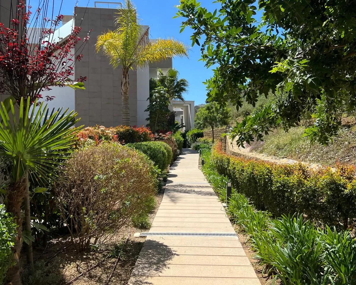 1bfc4583-f78d-431b-96b7-22db9bdb38e7