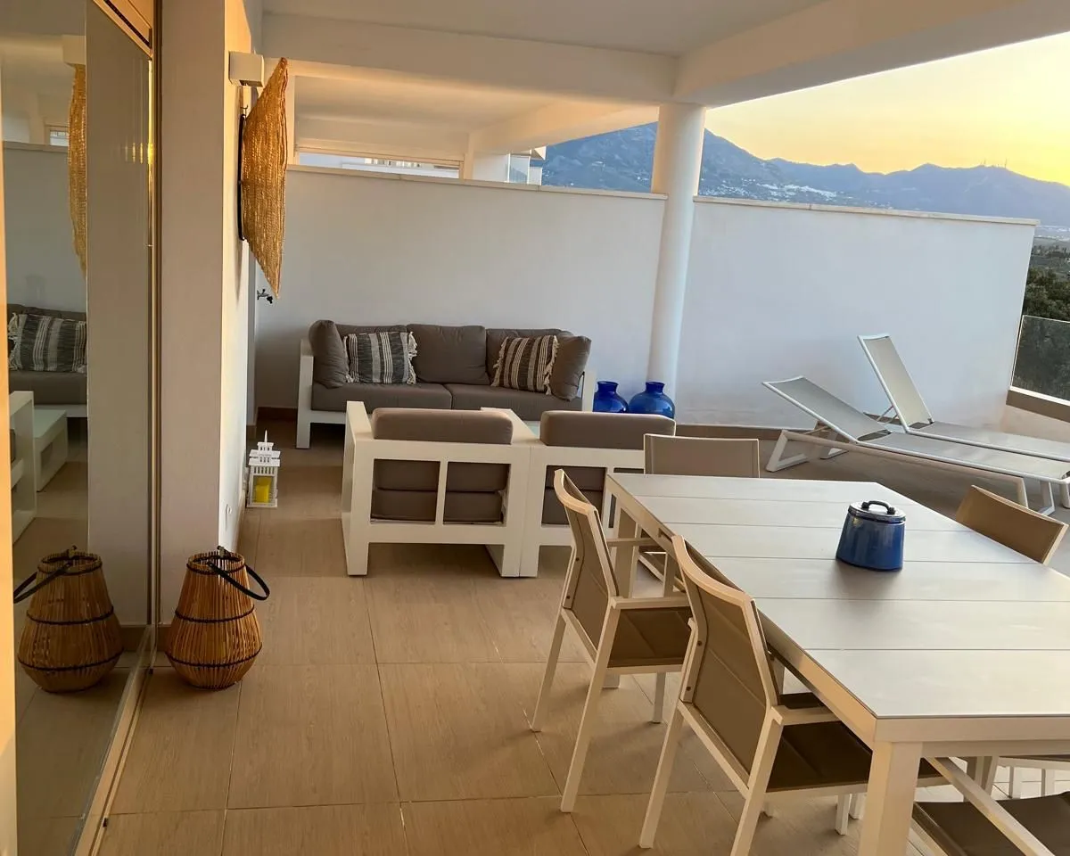 9f04fd00-106d-4b40-bded-eaf7d5443bb7