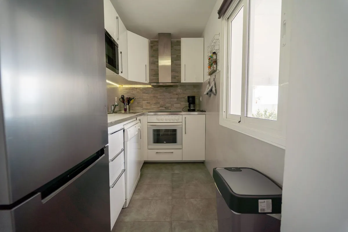 779ca654-ba24-4617-82f1-c171efac2057