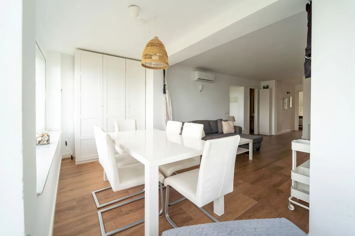 ac0e403f-cbd8-4e57-9a80-898270250c56