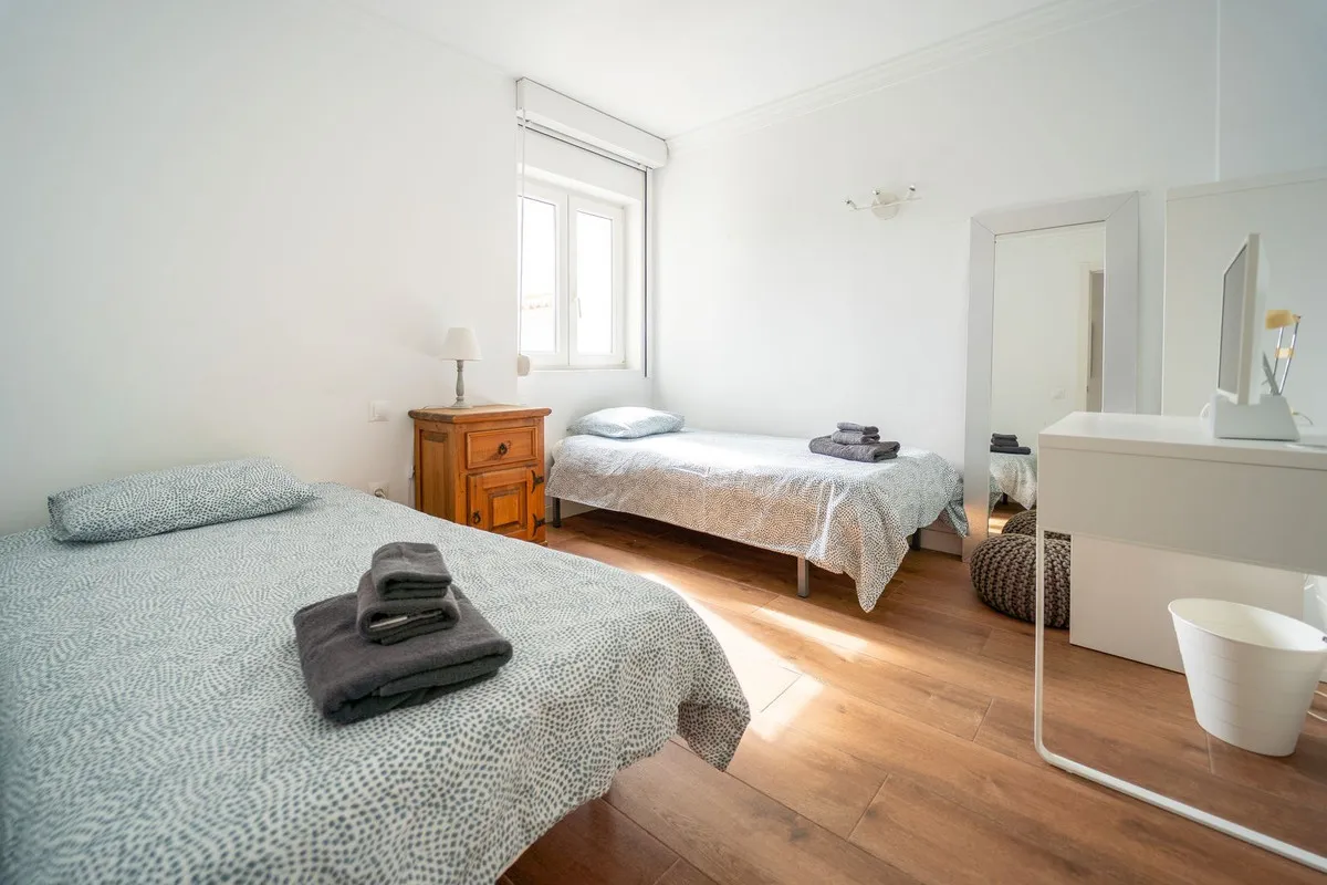 fcf6c5c4-839a-4f54-bbd1-ed9727c5102f