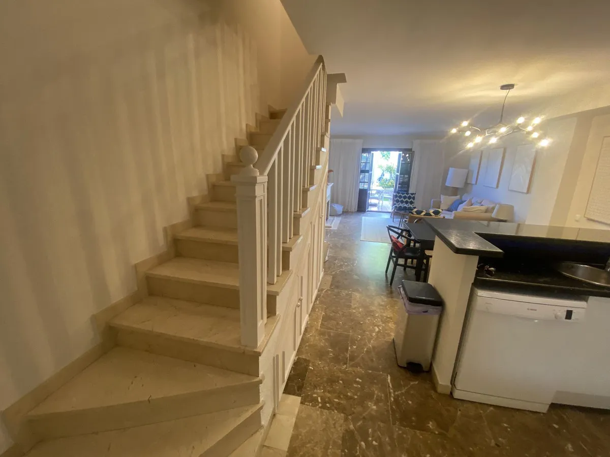 17dcb917-a586-4f30-98cd-43b6ee8d6b98