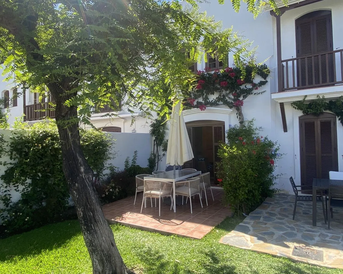 c0ce3290-b8c0-4b3e-a7ca-6249368d0659