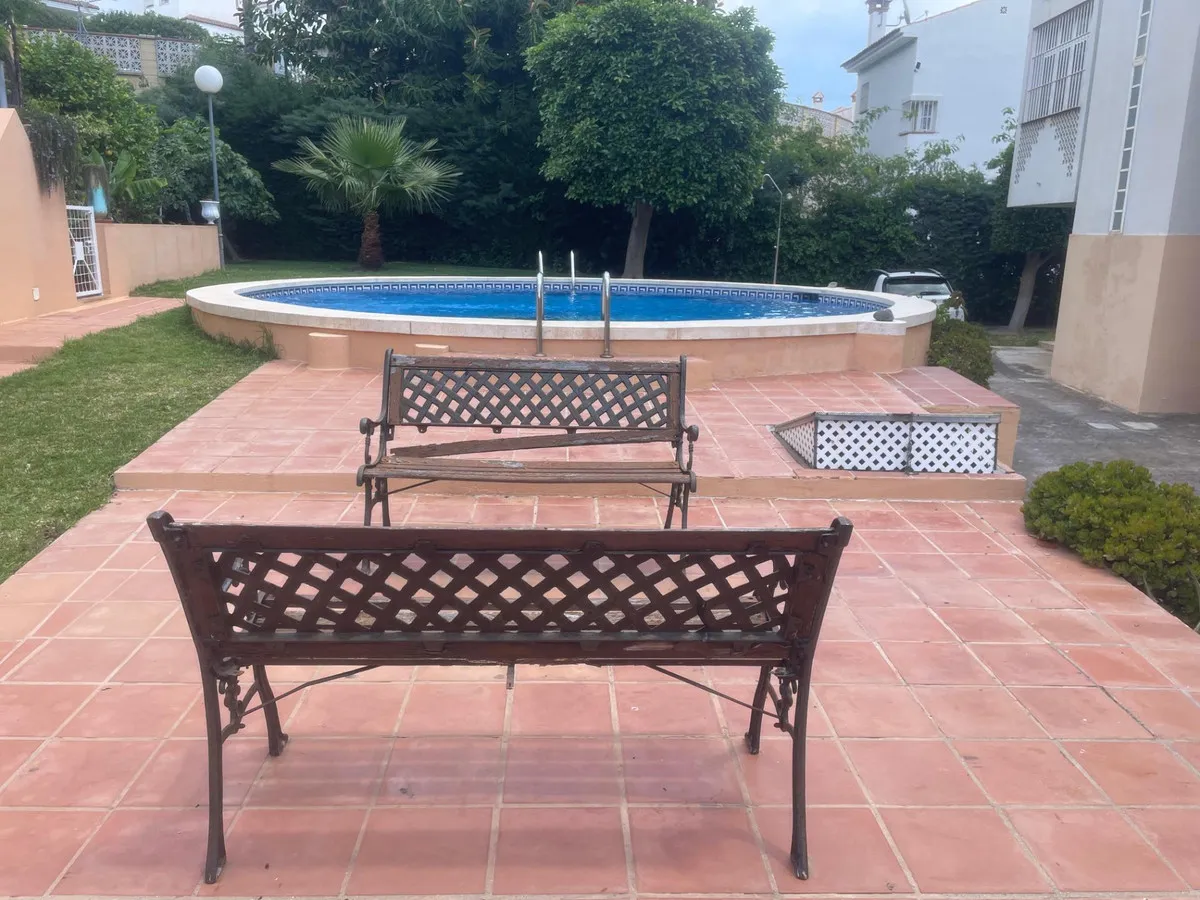 8d0a92e3-f615-4f77-9746-015a791d79f2