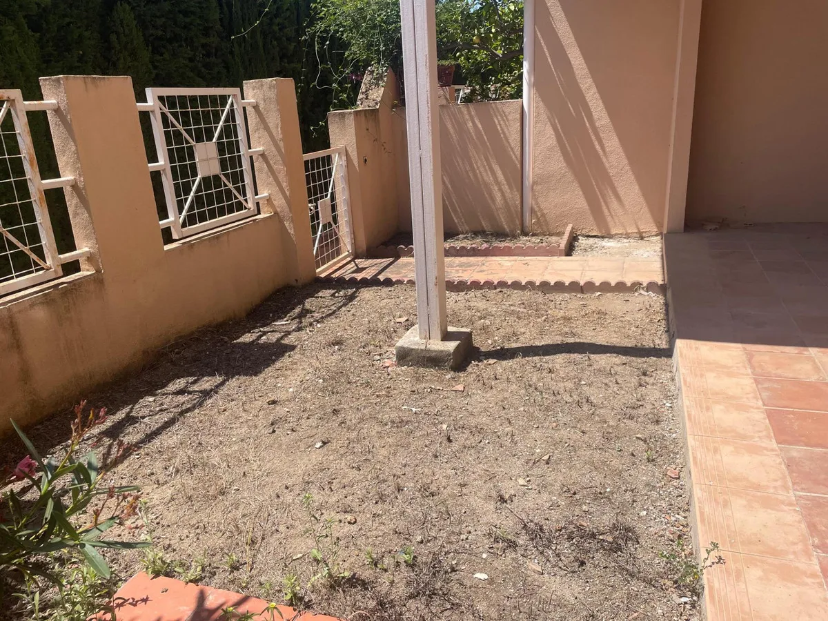 8d6d7700-3e0b-4ea4-ac63-81231f2a0c18