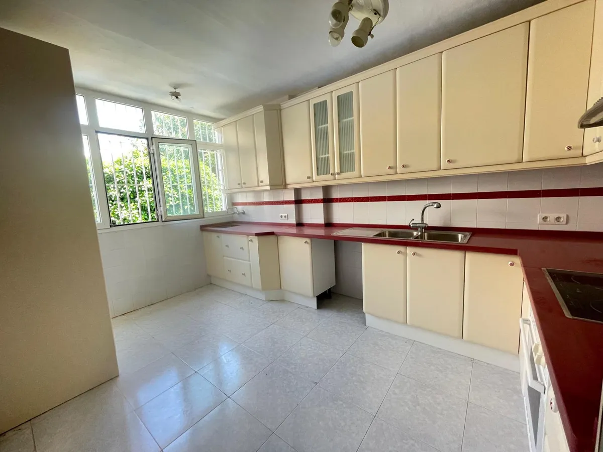 affa98f1-df0d-4d1f-bd15-7bdb664de650