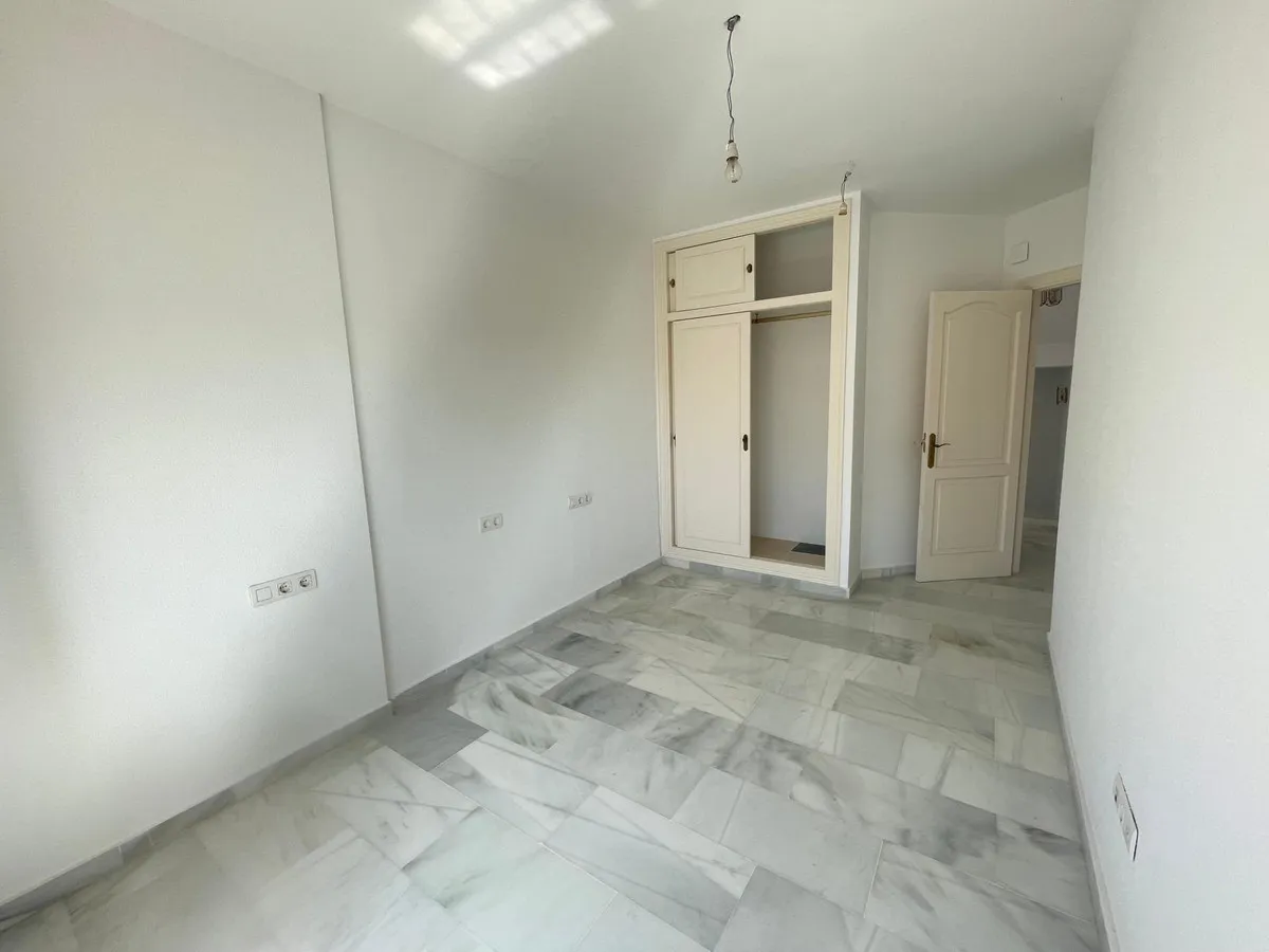 d31f3b94-77e5-41c9-8737-f77497c38eaf