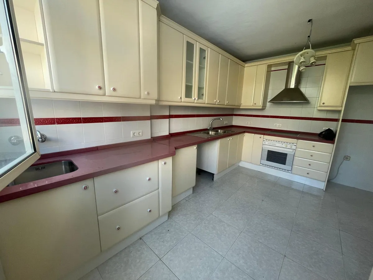 e294b7d0-ca02-4c99-8df5-443094fe7431