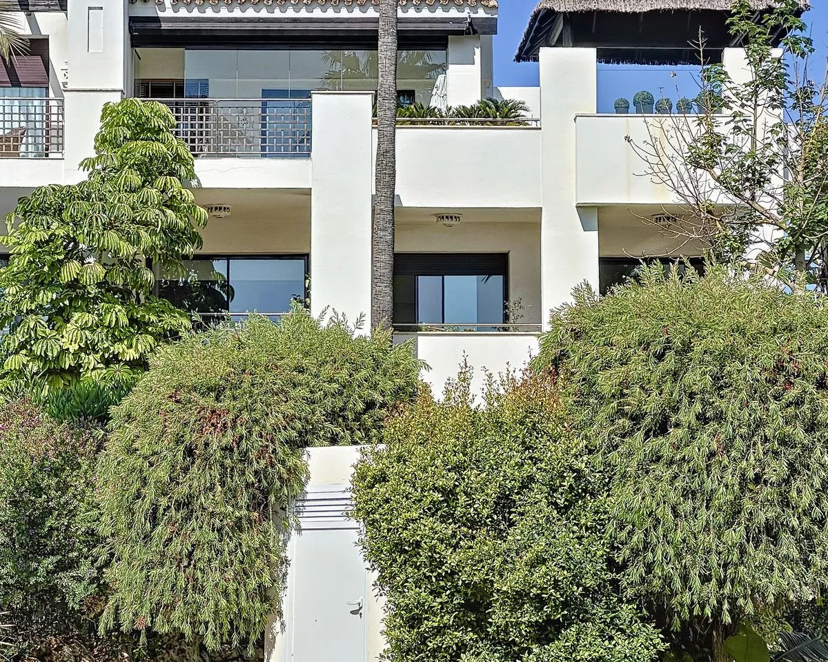 9b9693bf-98a9-40cf-b938-f31dbe373534