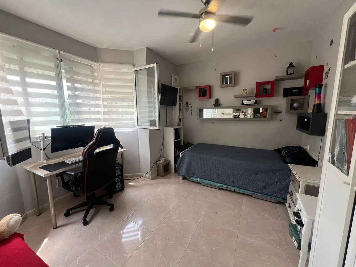 04570248-c315-4033-9efc-8734b019e255