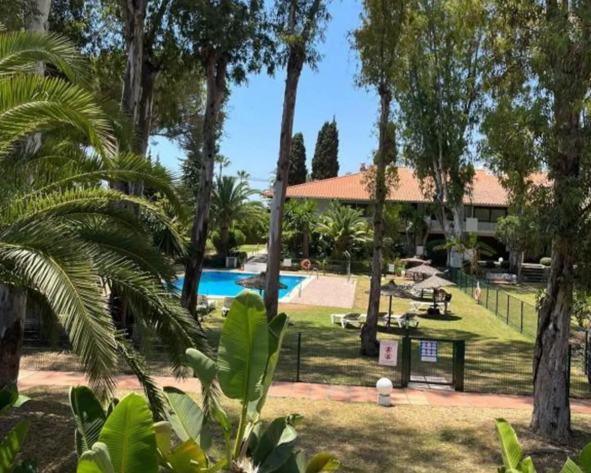 e64c6a61-f754-4cbf-aff7-2eb5c2e774a0