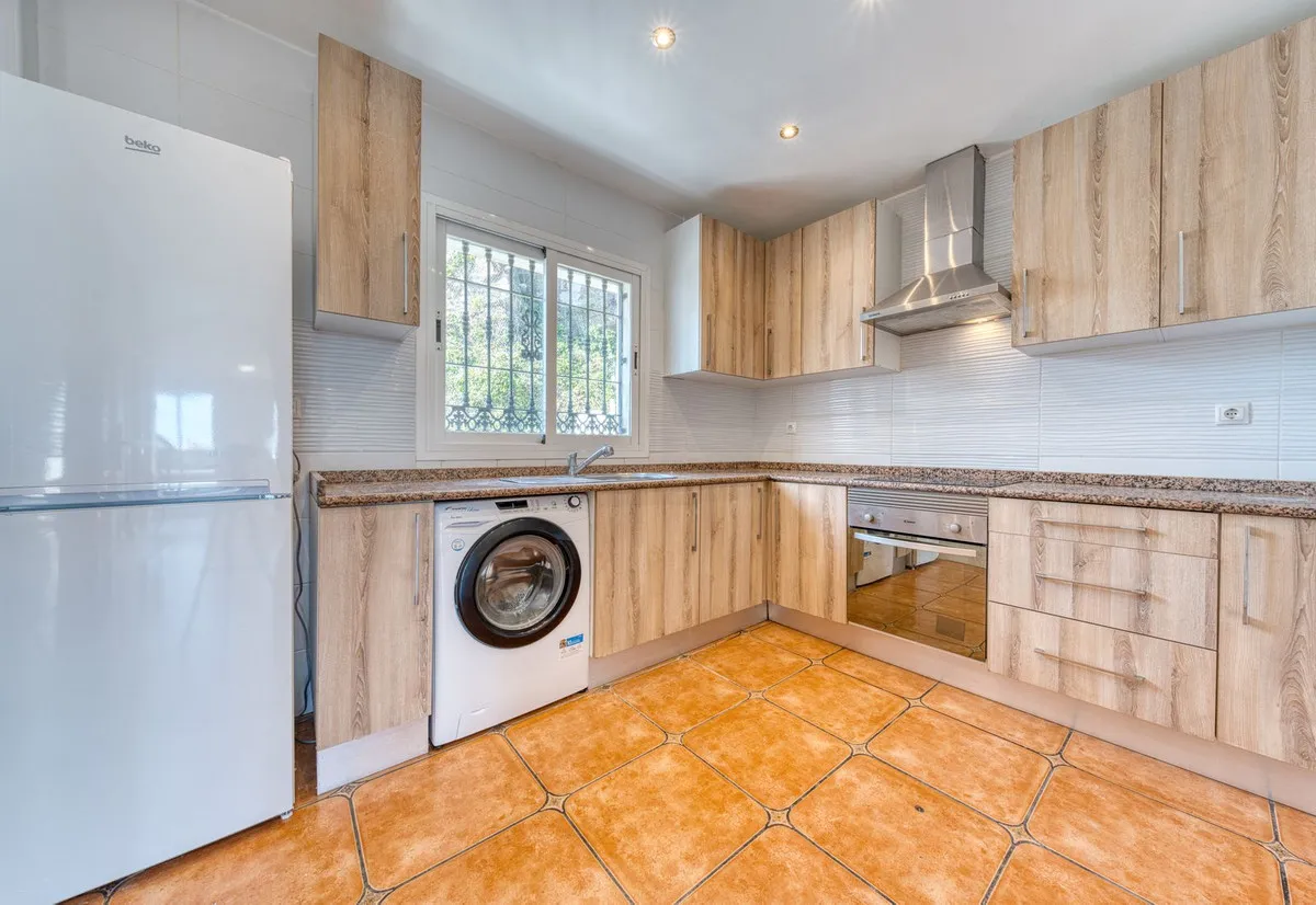 2acd649b-6d0e-43fc-9d1b-52d8dd6a967d