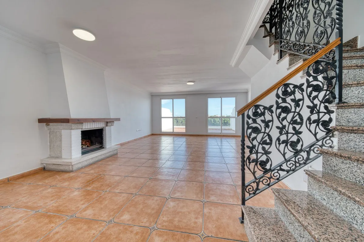 2c6dfab4-fa19-4567-924d-151e3a81999f