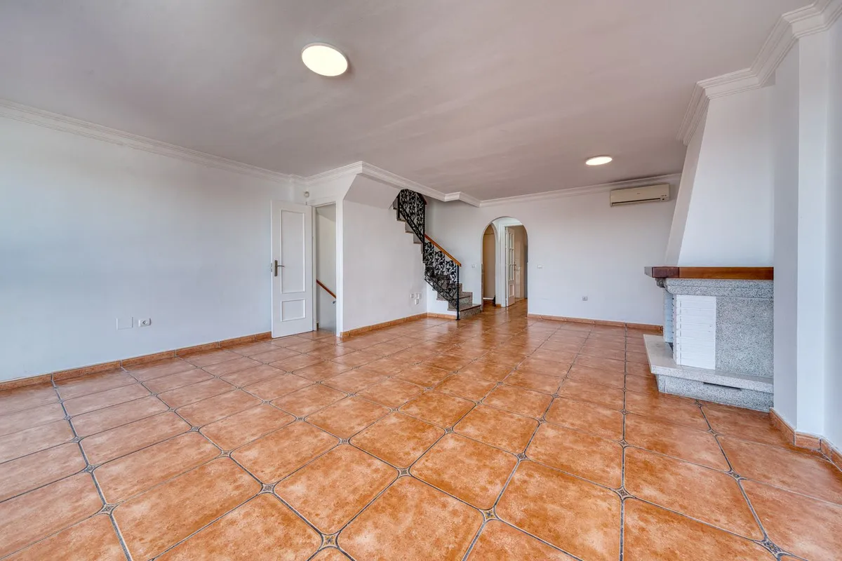 cd144603-2e2b-4fce-b91d-2623f4170ac5