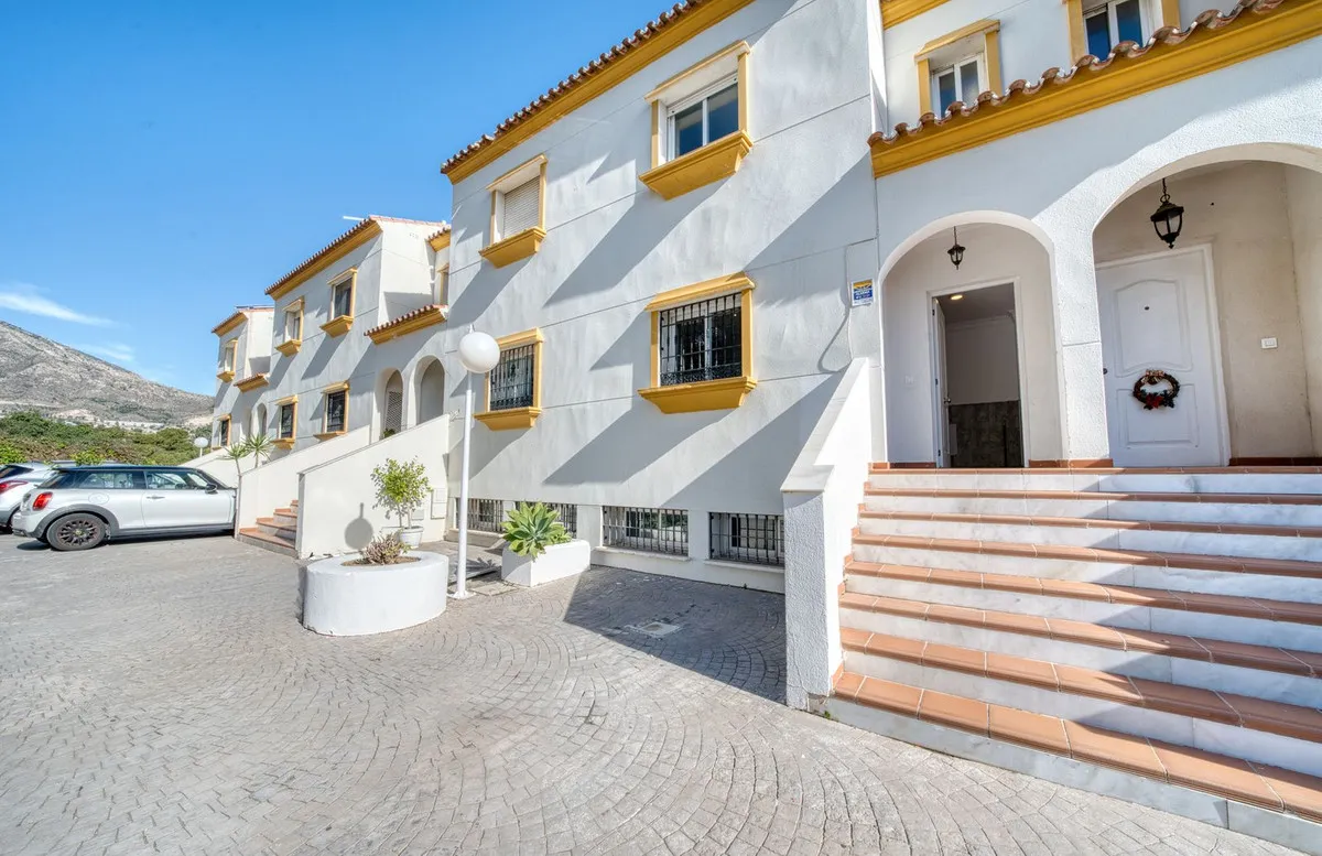 d0aa7065-5fea-44aa-8531-babb225efe4d