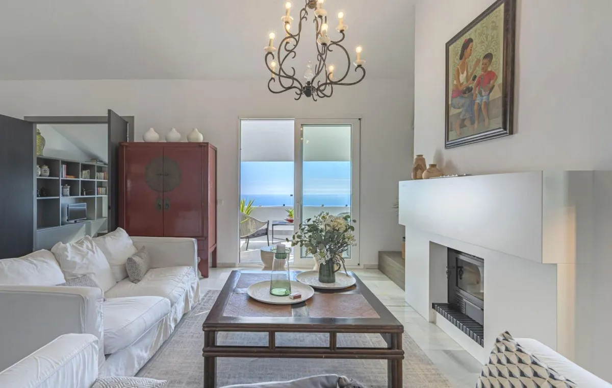 cd9ae924-e8aa-4745-9f0f-1308b84d92fe