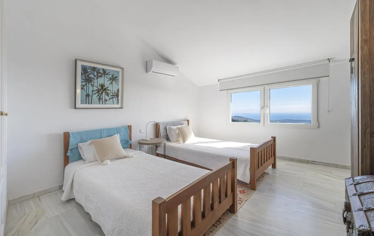 d1da47a3-46e0-4b00-98a6-0d9103591e35