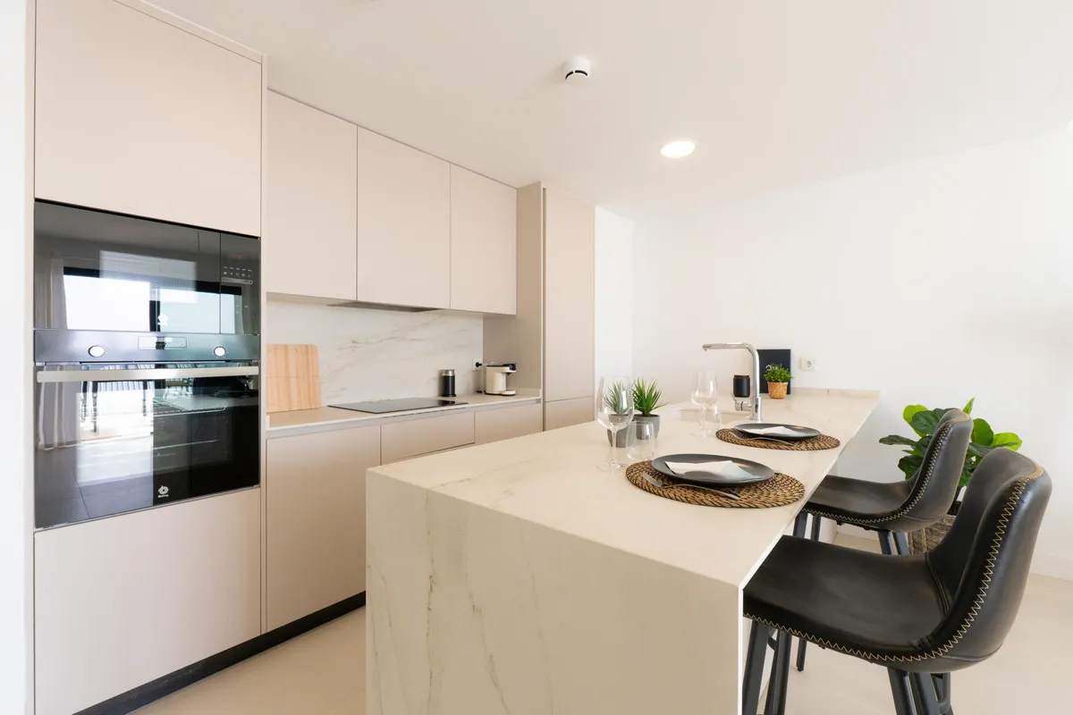 8ad3dcc0-977c-4561-9d4f-0503cc6986b0