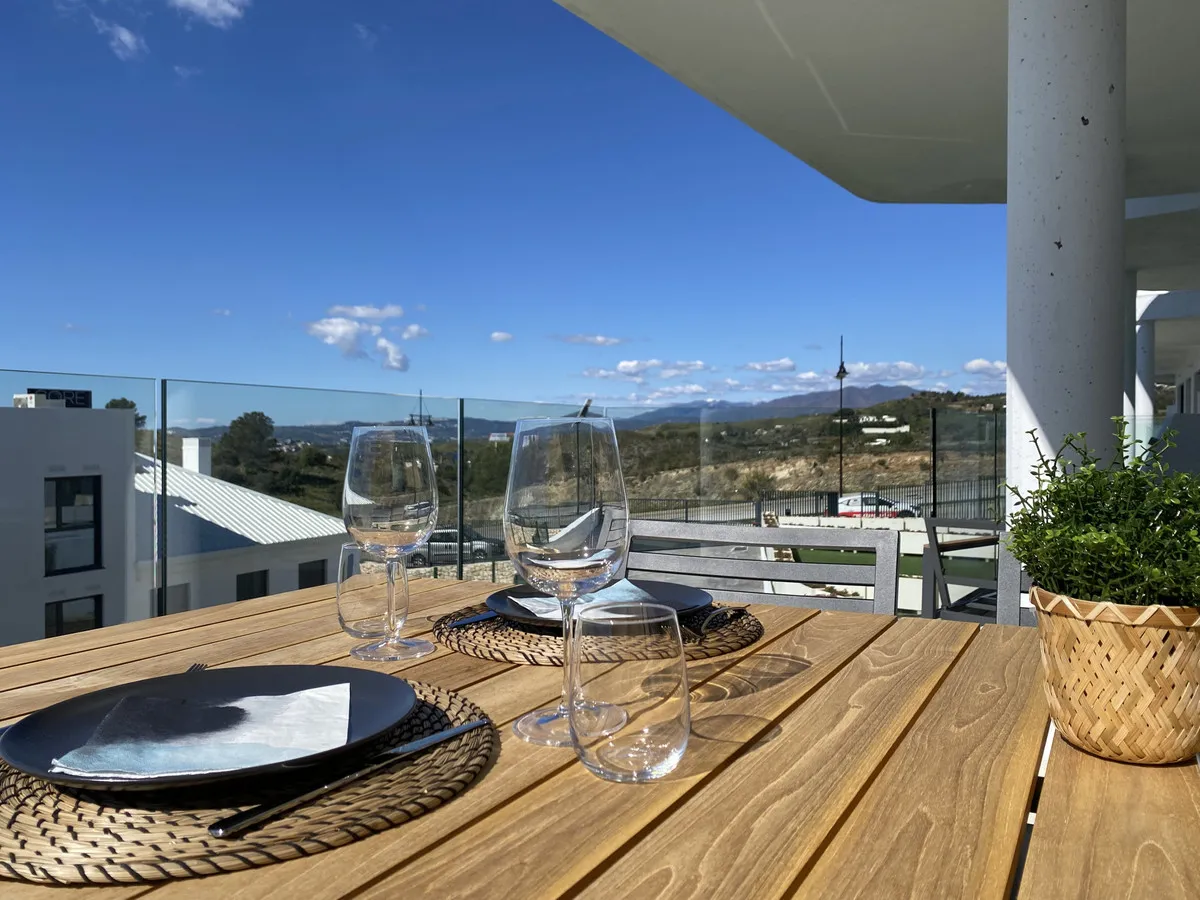 c01ce093-eeba-4a6a-868e-95401df453ea