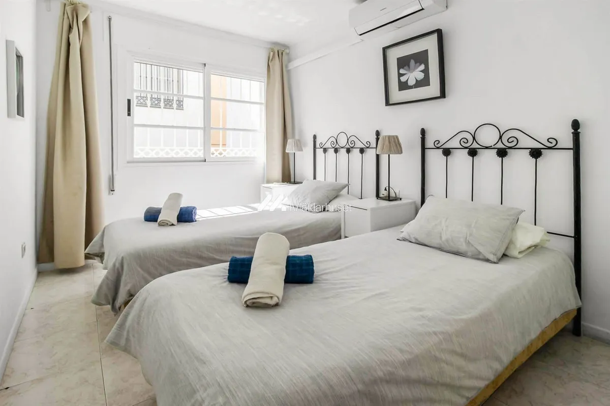 e1862b23-d20d-41f9-a3e0-f445a1cd7766