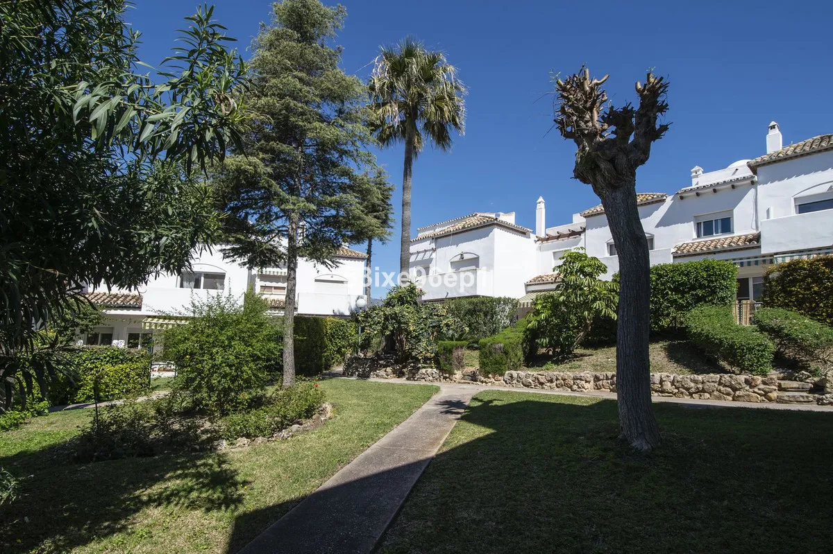 2bd608b7-9d68-4bdd-a453-761fd6a17645