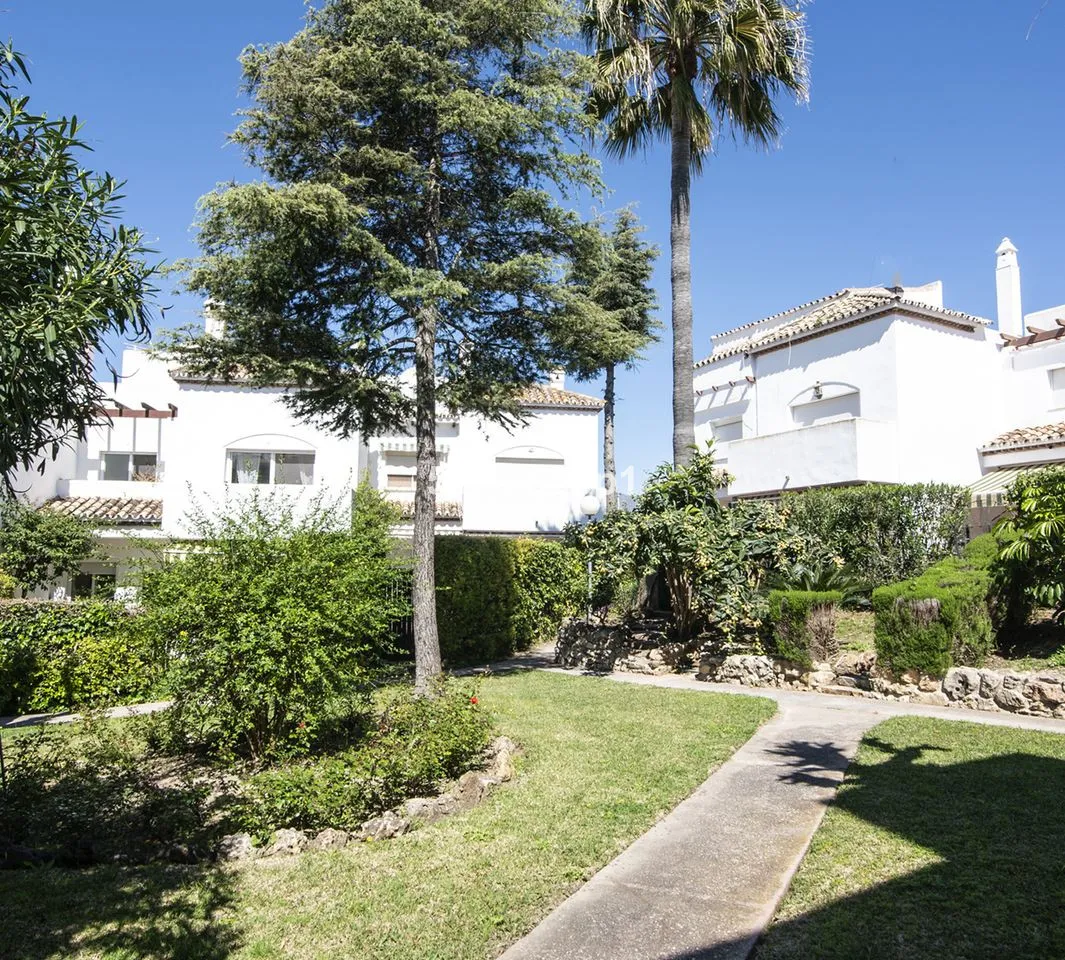 b78d1c8a-a7f4-48b0-a674-3e43eb0585dc