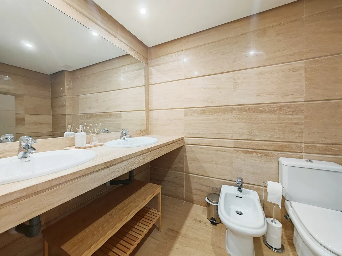 56c1883a-89c1-4c09-b77c-88007f4f59a6