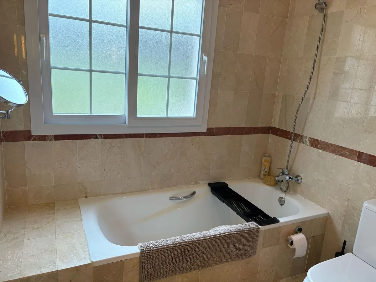 84f27877-a404-4684-8e15-2d882f2b0f07