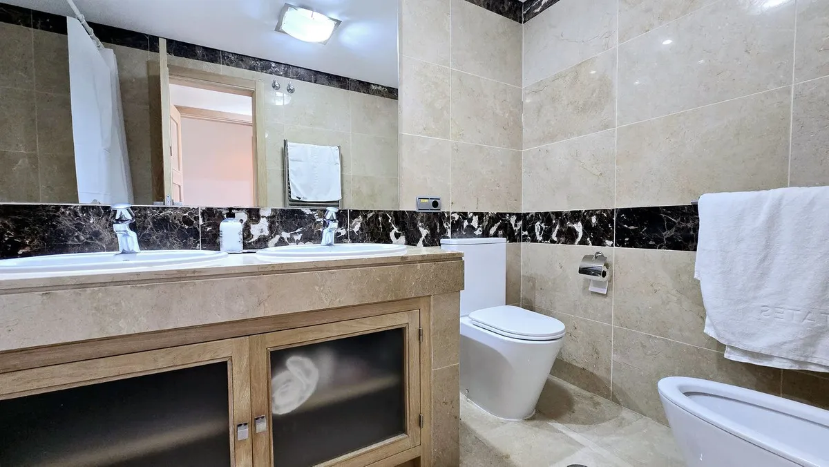 324a2527-0d00-4d7d-b657-15aed8076eaf