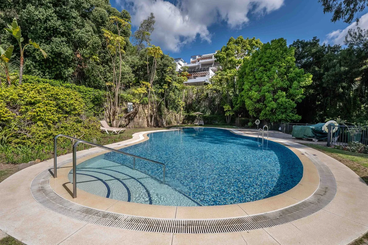 6cb4106b-eb08-4989-8363-d599e88eccd9