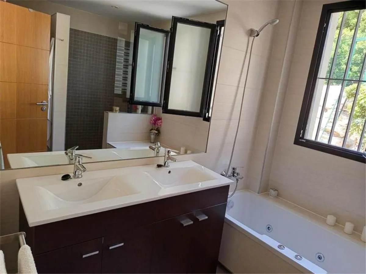 004e489f-2934-4808-9ce7-131addc950ca