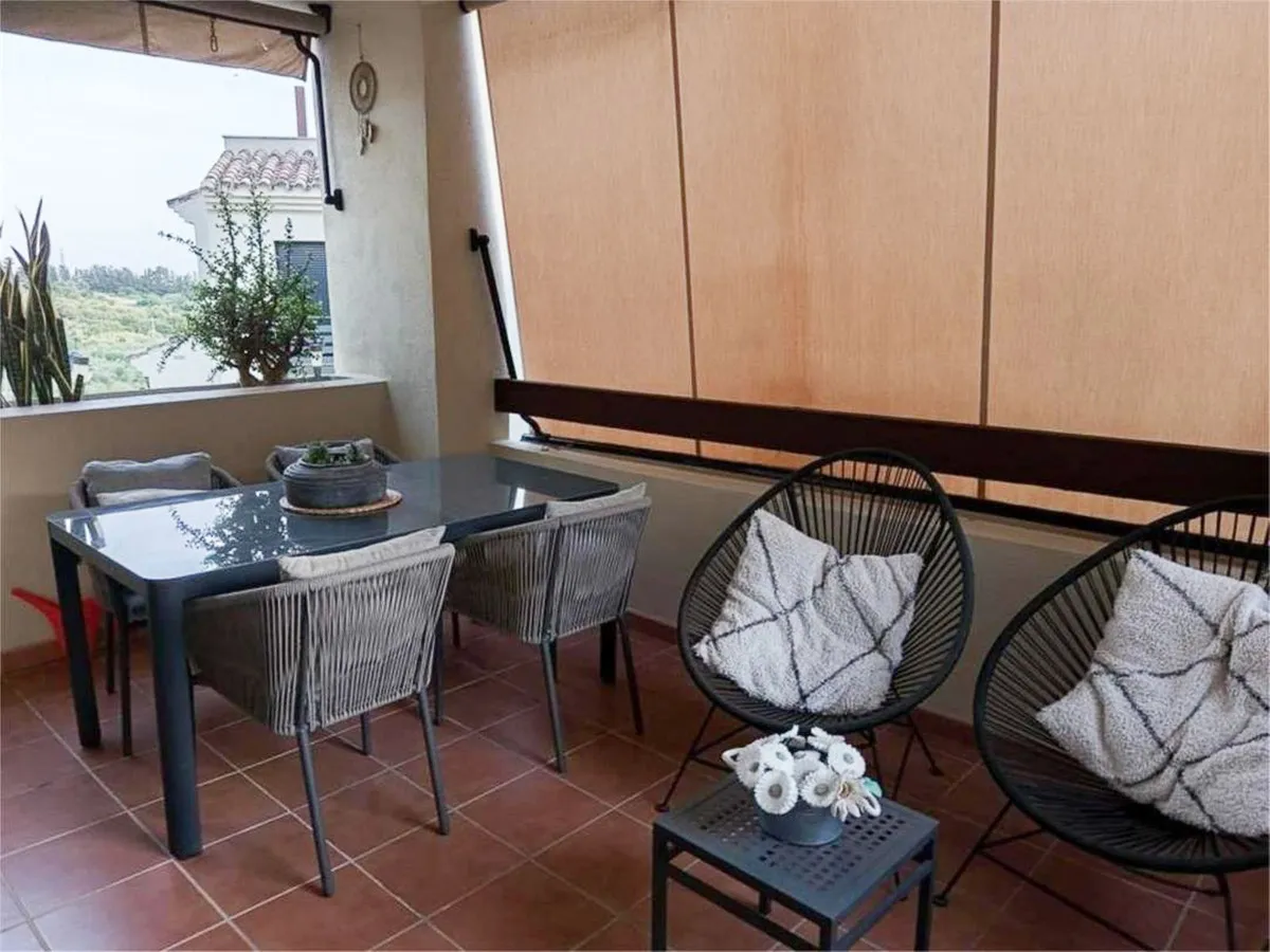 03890176-0a98-4051-ba1f-d7384a313f54