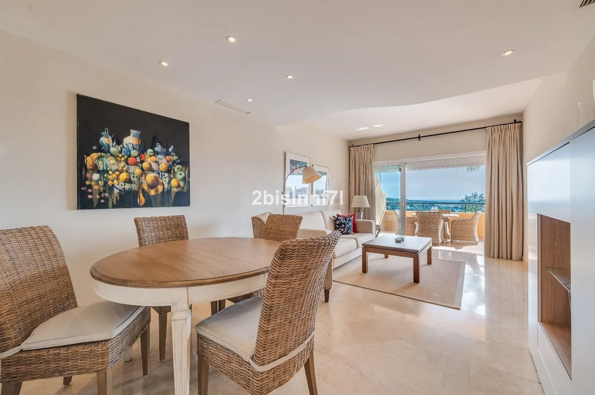 fabf4e0c-9310-438f-8714-5f4121c24f93