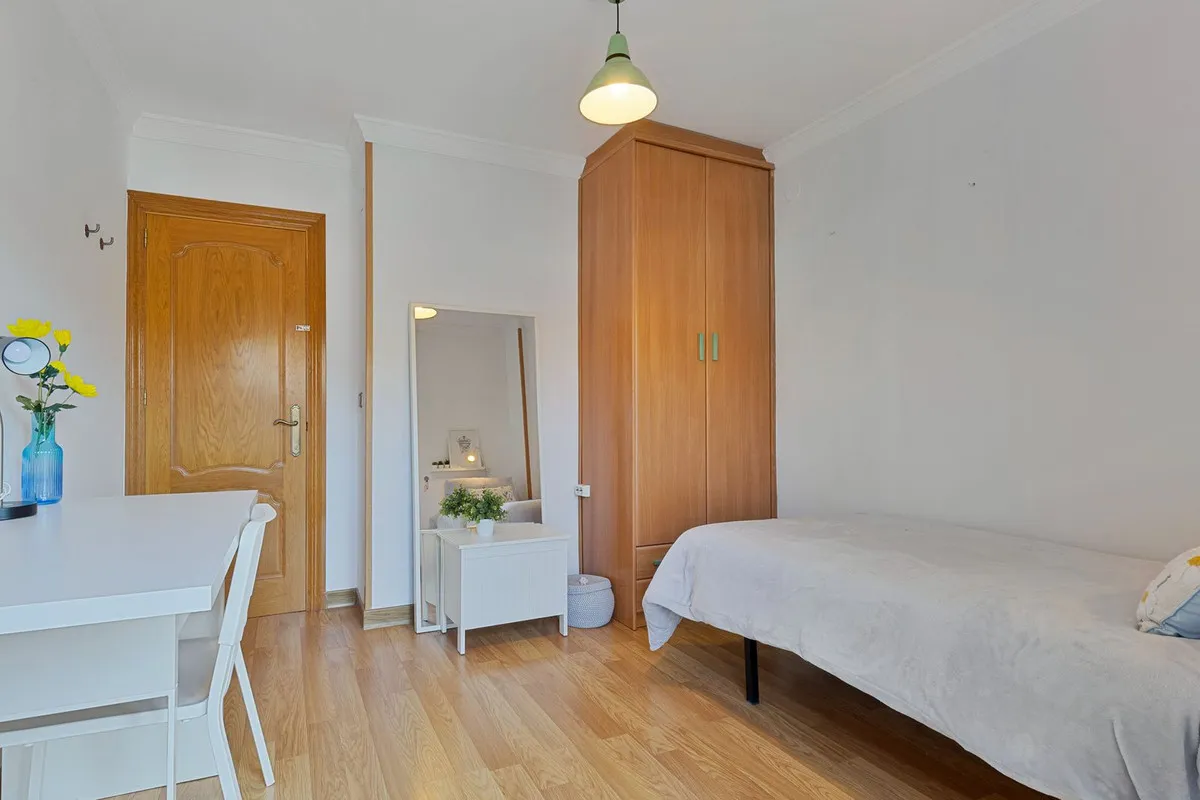 a9f03499-d5ba-481e-8e93-683d46f5ddc5