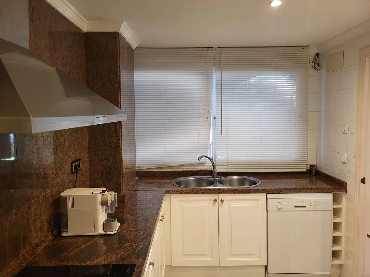 5903e41e-8c18-4bff-8bad-54d3d7dab091