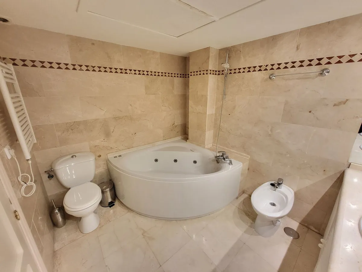 7c80372d-afb3-44fc-afa2-cfc7d906ab92