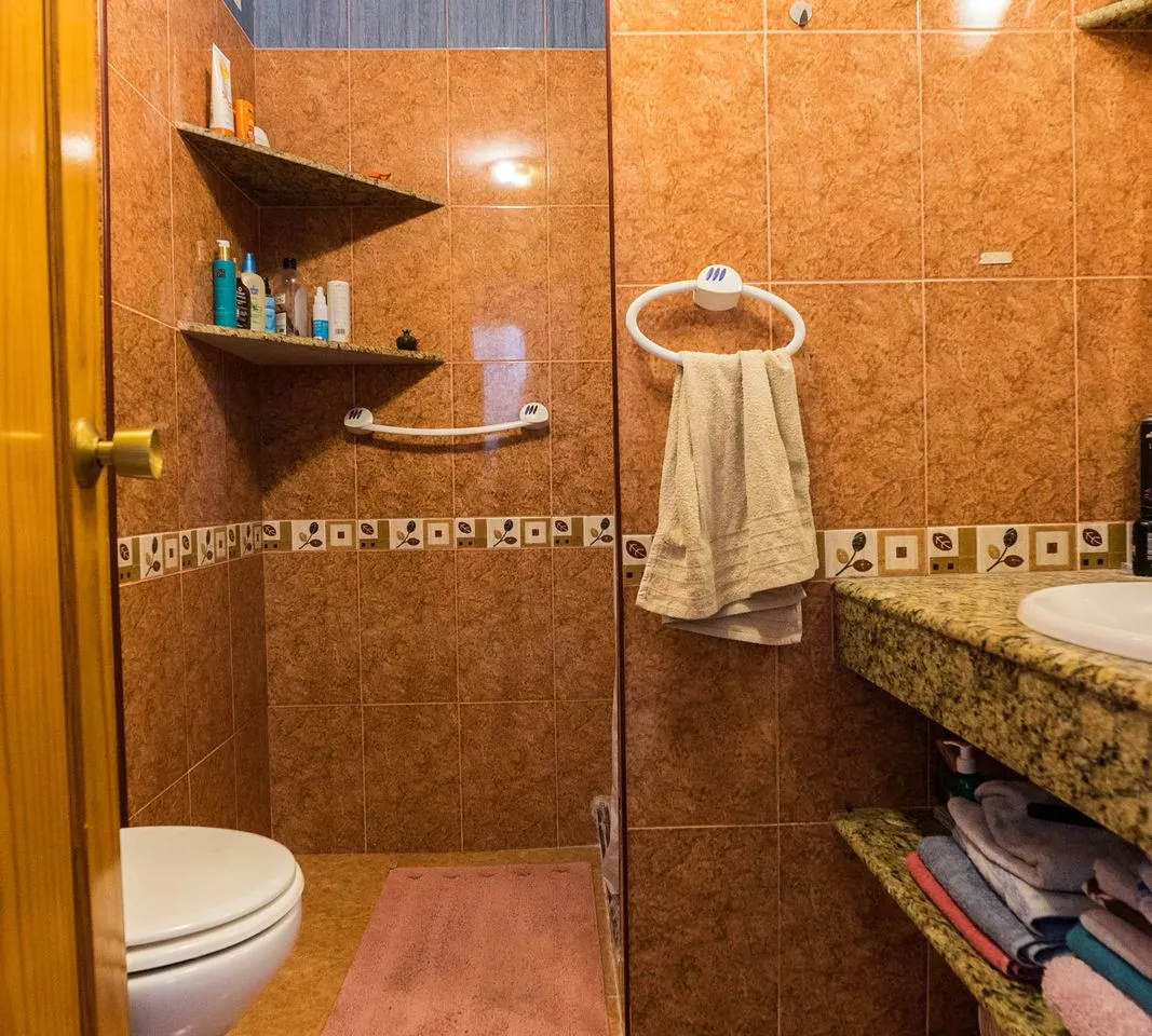 0490d3e1-870d-49a5-8fad-4e4142f8dfa3