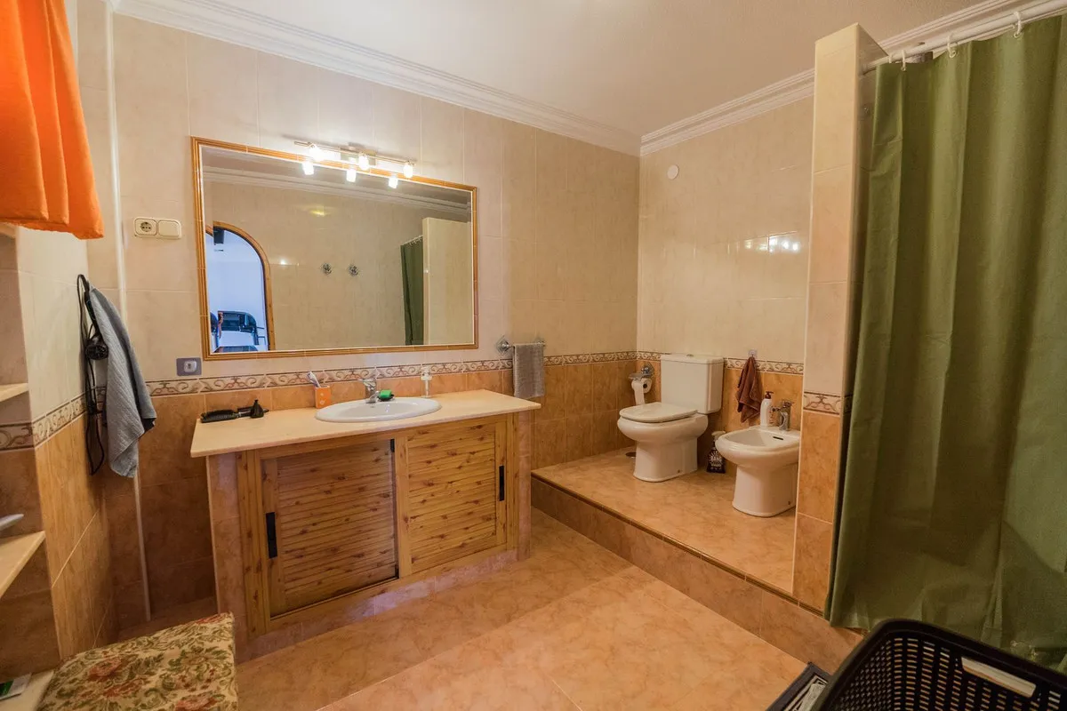 1a0efdf3-5957-4d51-b84f-4cc907282584