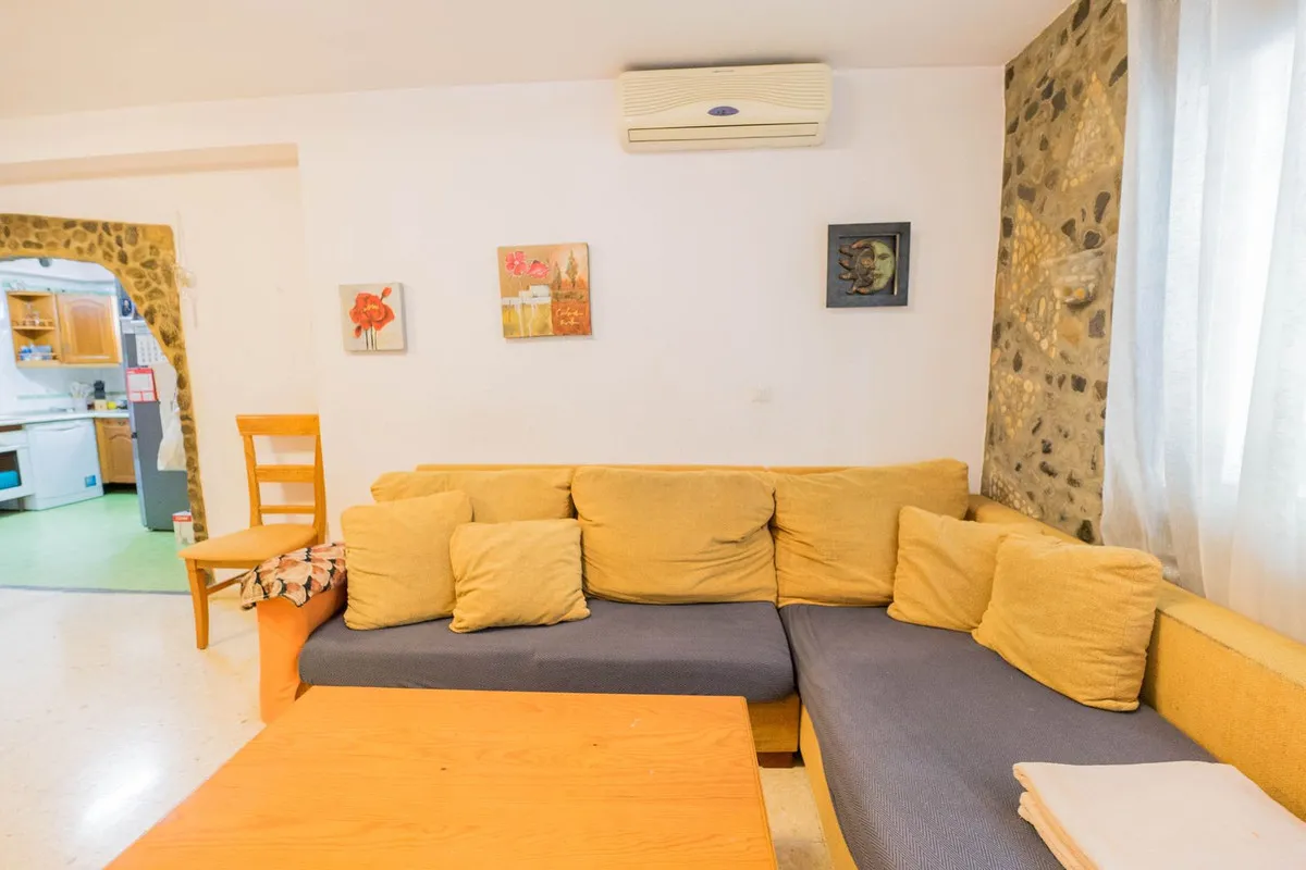 68a261f0-820b-452c-a508-842e77c77a0b