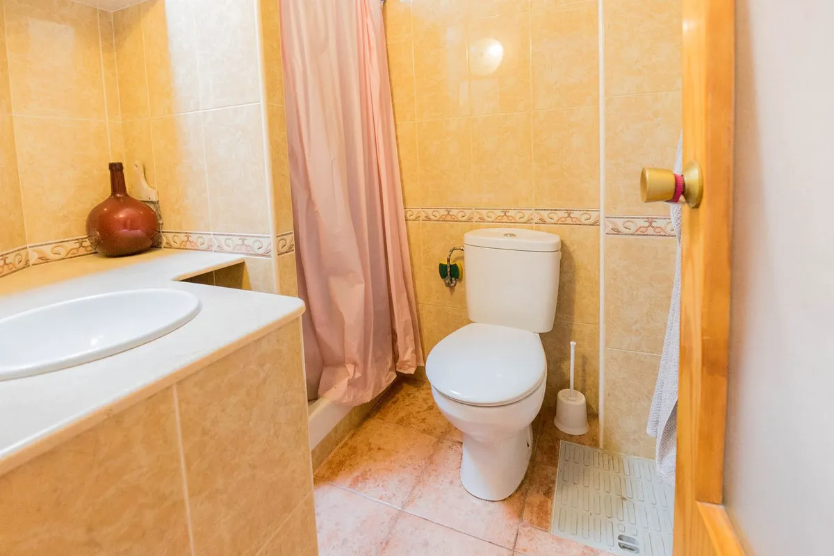 9fb2f359-b7d0-4c2b-bda3-addae393d003