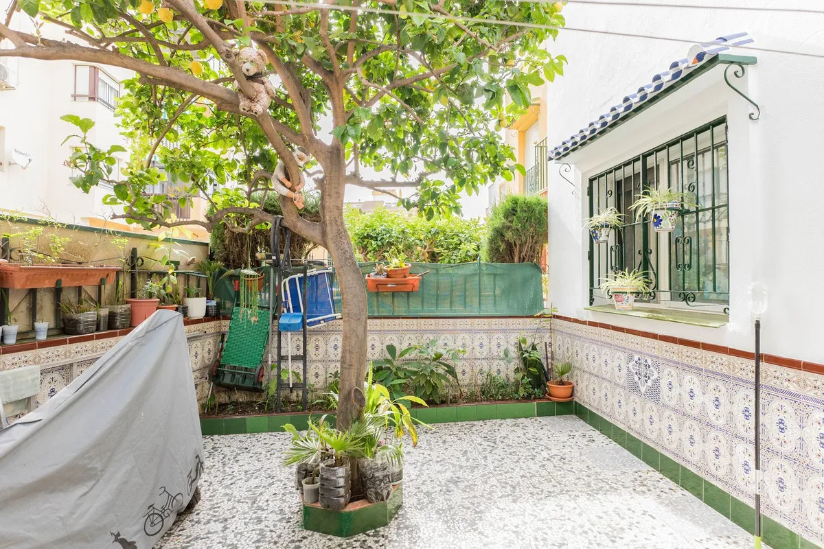 a22b2a3a-e04e-48a1-a711-7d766e1d418c