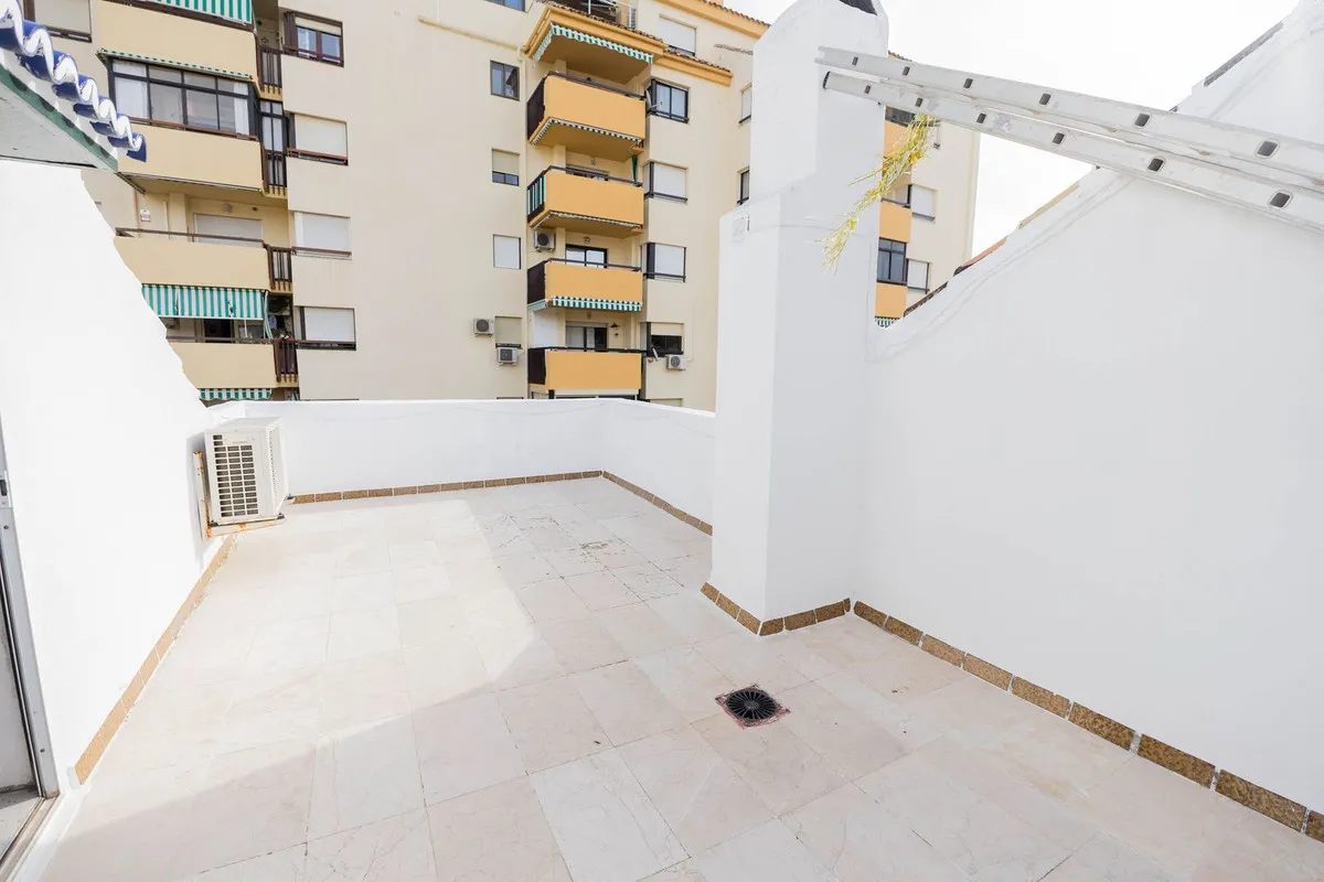 b8f67c2f-15d8-46c0-aae3-ce882cd6ea64