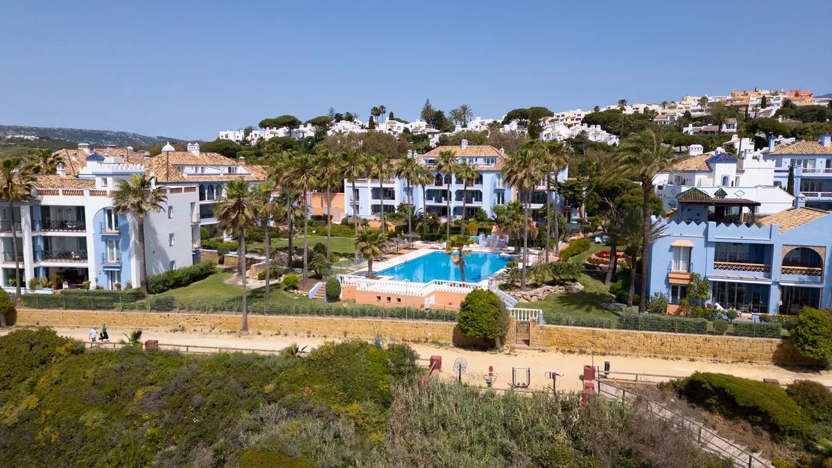 4a0d523a-2459-4392-b1b0-c892774d8287