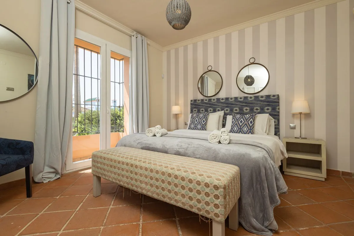 c23e1a82-70e4-4206-9f44-37d5ea034c40