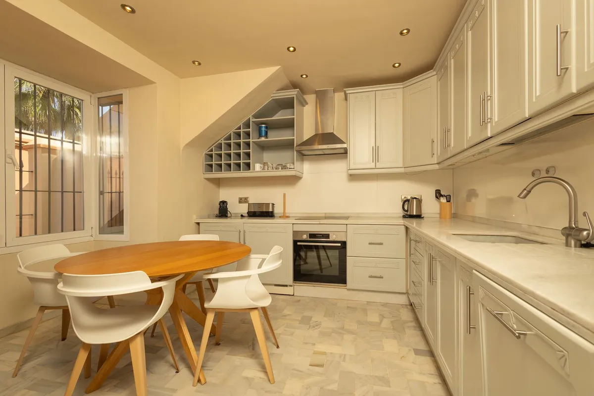 df62ec38-40f5-4b48-84de-935968d440b2