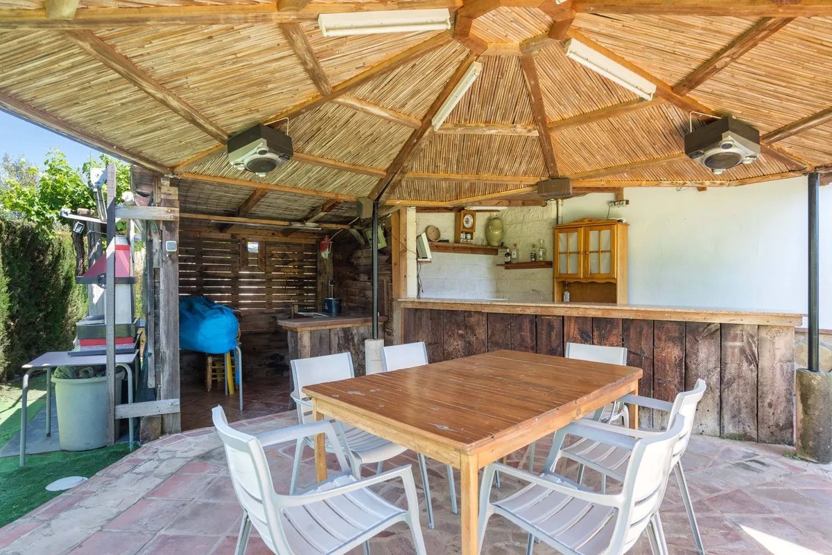 489b8cd6-098c-4ce2-a918-9efd233af0ce