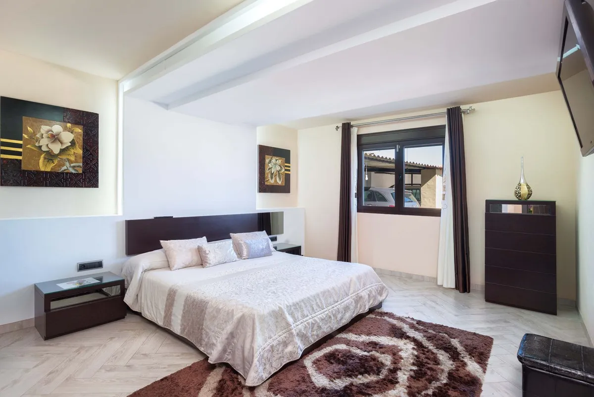 50ccc17f-5e81-404d-8bb4-e42c5b38b234