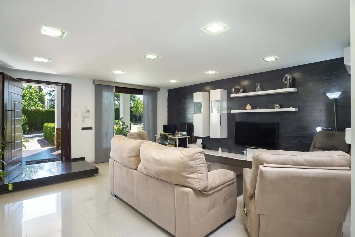 64378bf6-300a-4dbe-8ee7-2ad2eadb0082