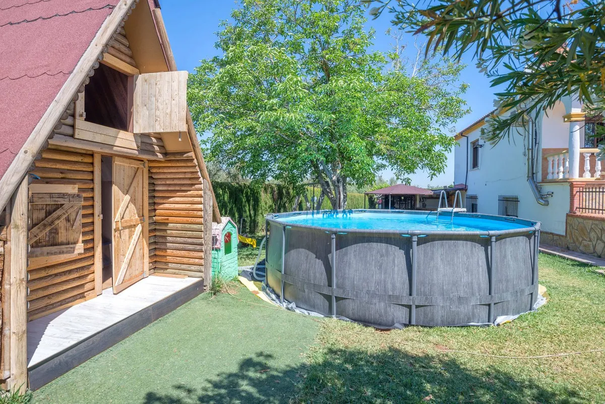 8db70c31-dd9b-49cd-9765-083a8adcf695